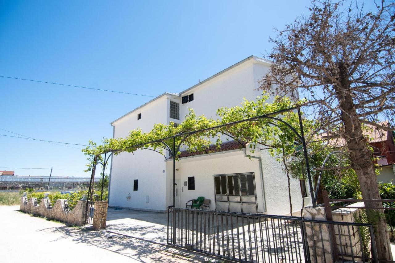 Apartmani Ivana Kaštela Zewnętrze zdjęcie