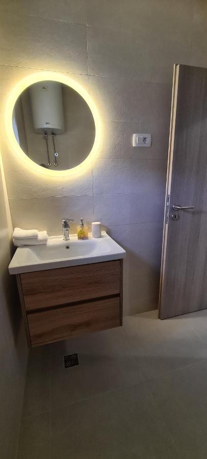 Apartmani Ivana Kaštela Zewnętrze zdjęcie