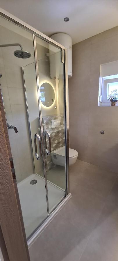 Apartmani Ivana Kaštela Zewnętrze zdjęcie
