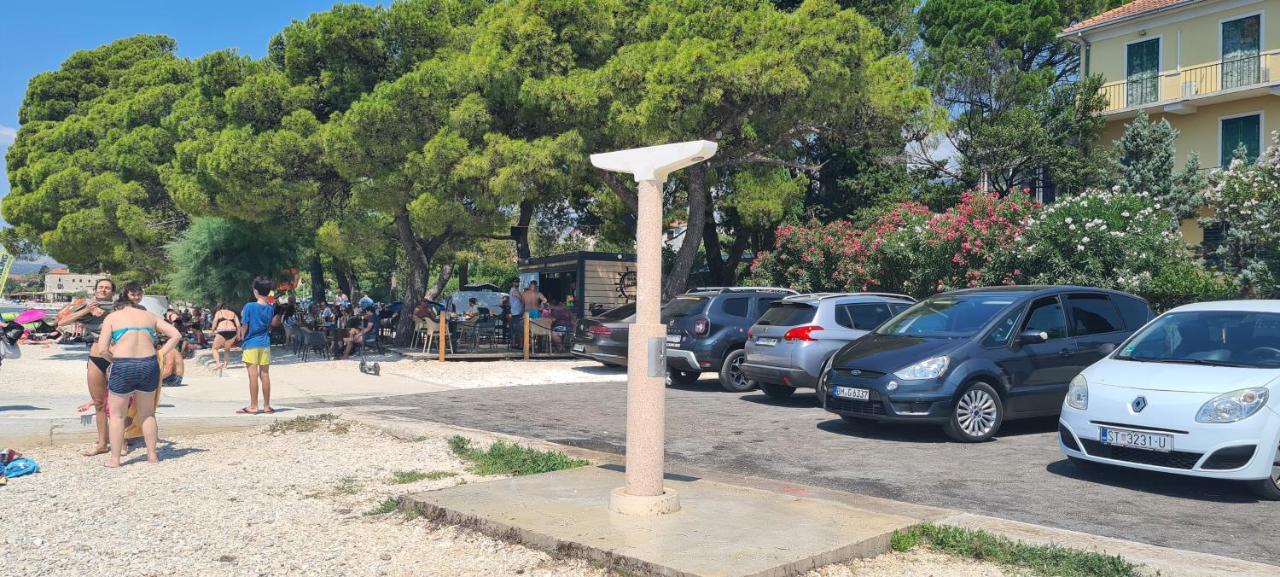 Apartmani Ivana Kaštela Zewnętrze zdjęcie